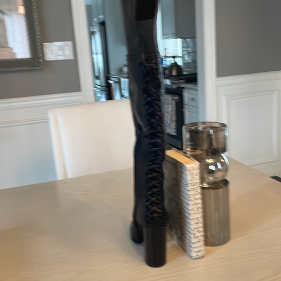 Vince Camuto leather over the knee boots . Excellent condition - Picture 7 of 16